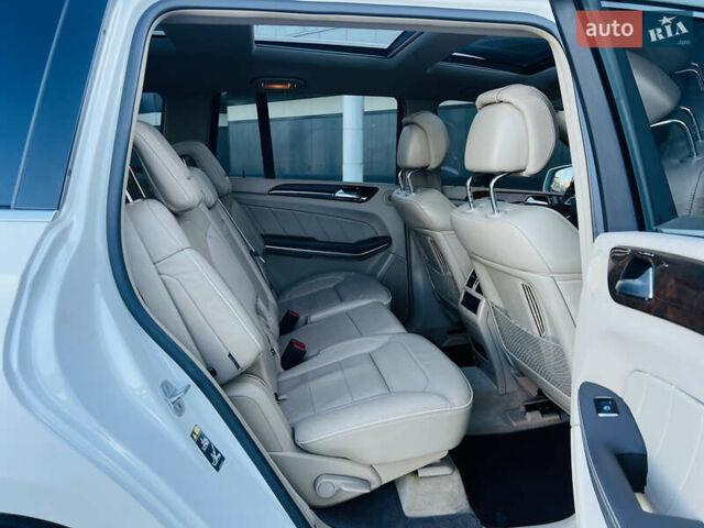 Белый Мерседес ГЛ-класс, объемом двигателя 4.7 л и пробегом 163 тыс. км за 19500 $, фото 16 на Automoto.ua