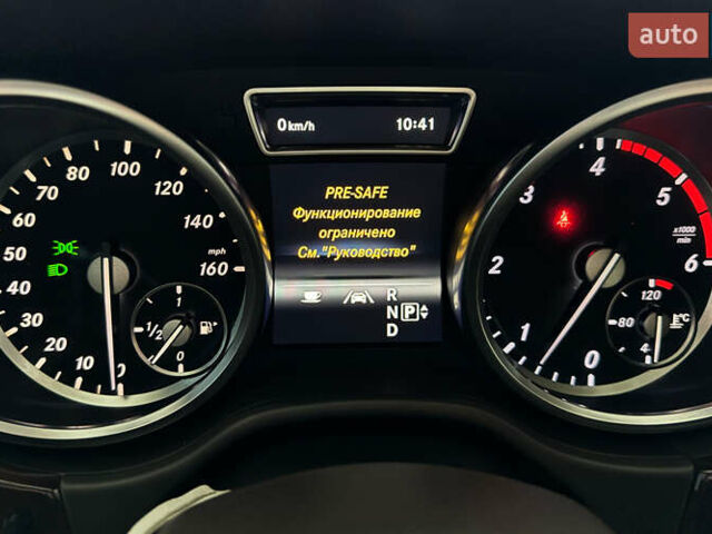 Белый Мерседес ГЛ-класс, объемом двигателя 3 л и пробегом 235 тыс. км за 24900 $, фото 12 на Automoto.ua