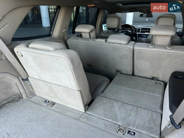 Белый Мерседес ГЛ-класс, объемом двигателя 4.7 л и пробегом 163 тыс. км за 19500 $, фото 12 на Automoto.ua
