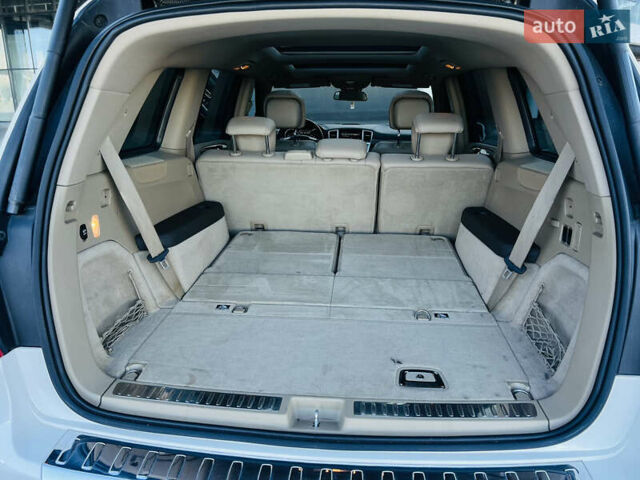 Белый Мерседес ГЛ-класс, объемом двигателя 4.7 л и пробегом 163 тыс. км за 19500 $, фото 11 на Automoto.ua