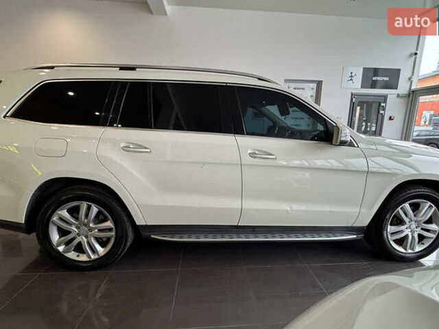 Белый Мерседес ГЛ-класс, объемом двигателя 3 л и пробегом 235 тыс. км за 24900 $, фото 8 на Automoto.ua