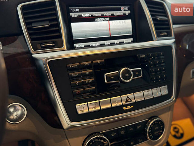 Белый Мерседес ГЛ-класс, объемом двигателя 3 л и пробегом 235 тыс. км за 24900 $, фото 15 на Automoto.ua