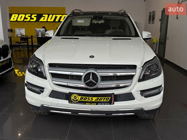 Белый Мерседес ГЛ-класс, объемом двигателя 3 л и пробегом 235 тыс. км за 24900 $, фото 2 на Automoto.ua