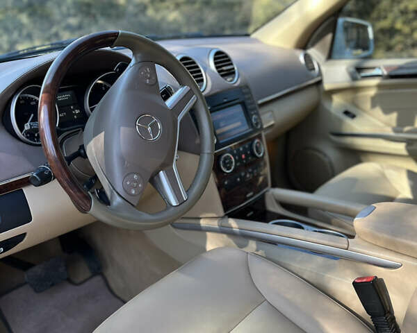 Белый Мерседес ГЛ-класс, объемом двигателя 3 л и пробегом 252 тыс. км за 16500 $, фото 10 на Automoto.ua