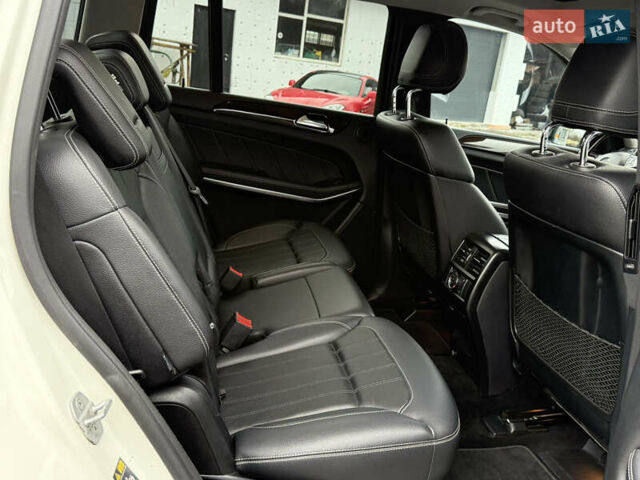 Білий Мерседес ГЛ-Клас, об'ємом двигуна 4.7 л та пробігом 217 тис. км за 19999 $, фото 42 на Automoto.ua