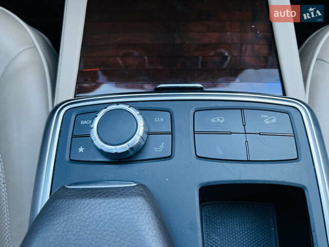 Белый Мерседес ГЛ-класс, объемом двигателя 4.7 л и пробегом 163 тыс. км за 19500 $, фото 37 на Automoto.ua