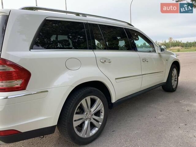Белый Мерседес ГЛ-класс, объемом двигателя 2.99 л и пробегом 260 тыс. км за 19500 $, фото 5 на Automoto.ua
