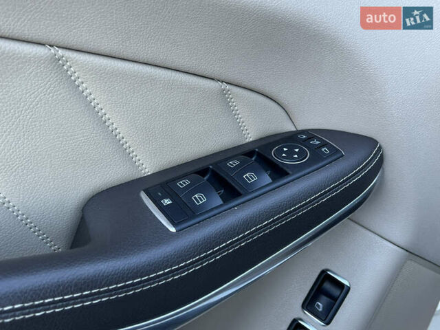 Белый Мерседес ГЛ-класс, объемом двигателя 4.7 л и пробегом 163 тыс. км за 19500 $, фото 23 на Automoto.ua