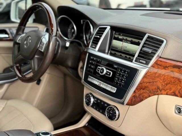 Білий Мерседес ГЛ-Клас, об'ємом двигуна 3 л та пробігом 224 тис. км за 24999 $, фото 14 на Automoto.ua