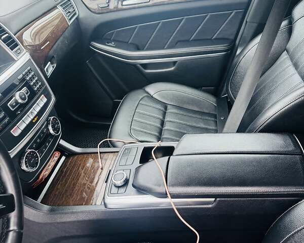 Білий Мерседес ГЛ-Клас, об'ємом двигуна 4.66 л та пробігом 228 тис. км за 21500 $, фото 13 на Automoto.ua