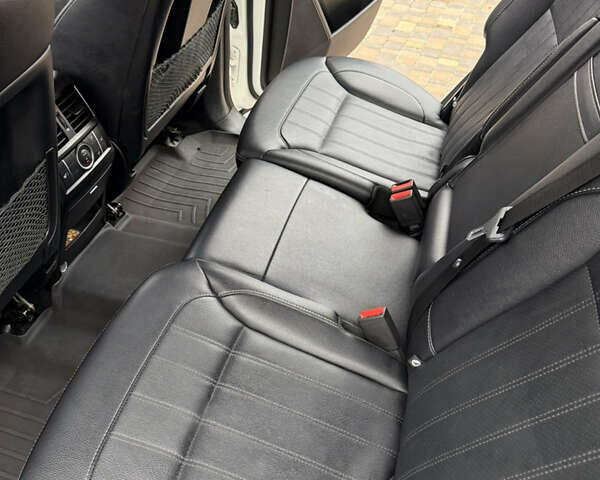 Белый Мерседес ГЛ-класс, объемом двигателя 2.99 л и пробегом 282 тыс. км за 29900 $, фото 10 на Automoto.ua