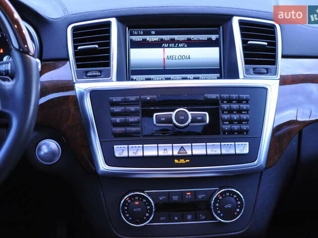 Белый Мерседес ГЛ-класс, объемом двигателя 3 л и пробегом 185 тыс. км за 27450 $, фото 13 на Automoto.ua