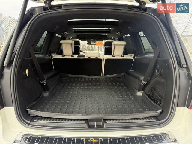 Белый Мерседес ГЛ-класс, объемом двигателя 4.66 л и пробегом 149 тыс. км за 24999 $, фото 39 на Automoto.ua