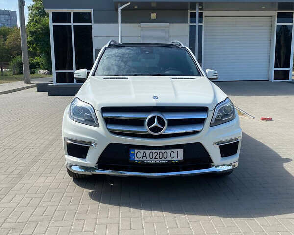 Білий Мерседес ГЛ-Клас, об'ємом двигуна 4.66 л та пробігом 178 тис. км за 18000 $, фото 2 на Automoto.ua