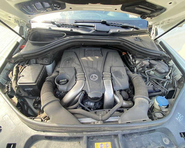 Білий Мерседес ГЛ-Клас, об'ємом двигуна 4.66 л та пробігом 178 тис. км за 18000 $, фото 6 на Automoto.ua