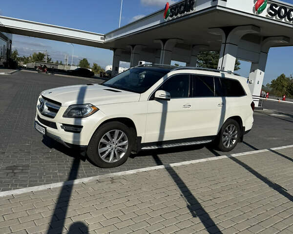Белый Мерседес ГЛ-класс, объемом двигателя 2.99 л и пробегом 200 тыс. км за 26000 $, фото 8 на Automoto.ua