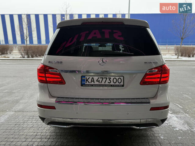 Мерседес ГЛ-Клас 2013 у Києві на Automoto.ua Білий Мерседес ГЛ-Клас, об'ємом двигуна 2.99 л та пробігом 135 тис. км за 28900 $, фото 6 на Automoto.ua