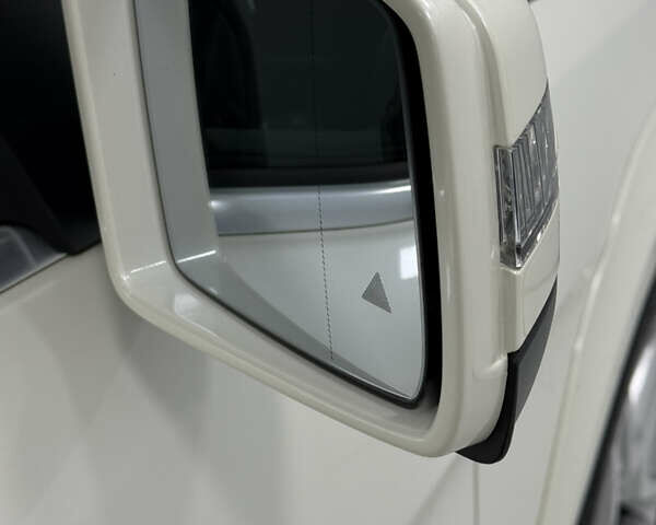 Білий Мерседес ГЛ-Клас, об'ємом двигуна 4.7 л та пробігом 170 тис. км за 18900 $, фото 12 на Automoto.ua