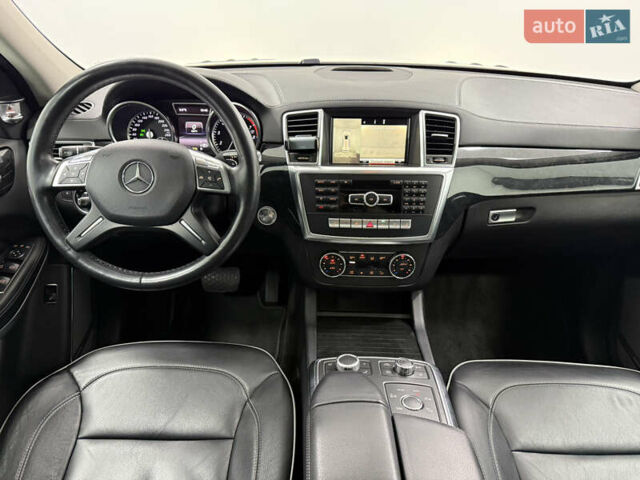 Білий Мерседес ГЛ-Клас, об'ємом двигуна 4.7 л та пробігом 170 тис. км за 18900 $, фото 23 на Automoto.ua