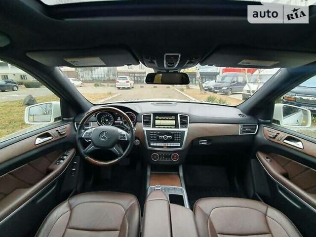 Білий Мерседес ГЛ-Клас, об'ємом двигуна 3 л та пробігом 260 тис. км за 27300 $, фото 12 на Automoto.ua