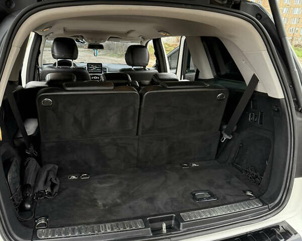 Белый Мерседес ГЛ-класс, объемом двигателя 2.99 л и пробегом 282 тыс. км за 29900 $, фото 11 на Automoto.ua