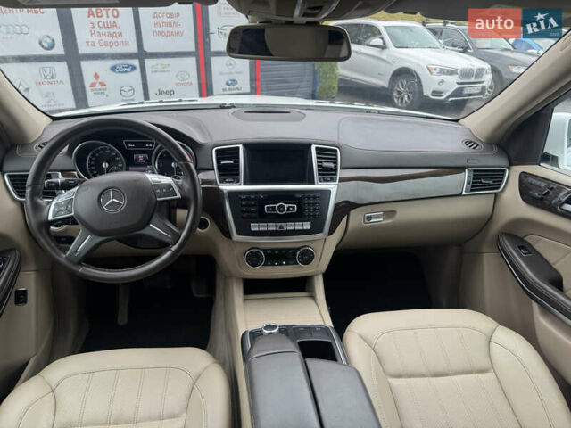 Белый Мерседес ГЛ-класс, объемом двигателя 3 л и пробегом 242 тыс. км за 20400 $, фото 18 на Automoto.ua