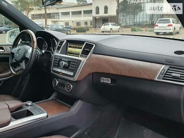 Білий Мерседес ГЛ-Клас, об'ємом двигуна 3 л та пробігом 260 тис. км за 27300 $, фото 9 на Automoto.ua