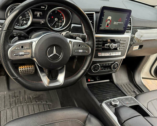Белый Мерседес ГЛ-класс, объемом двигателя 2.99 л и пробегом 282 тыс. км за 29900 $, фото 8 на Automoto.ua