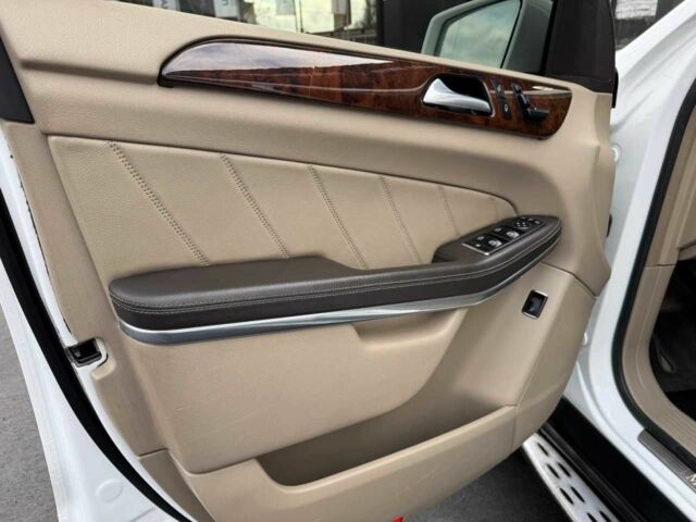 Білий Мерседес ГЛ-Клас, об'ємом двигуна 3 л та пробігом 224 тис. км за 24999 $, фото 5 на Automoto.ua