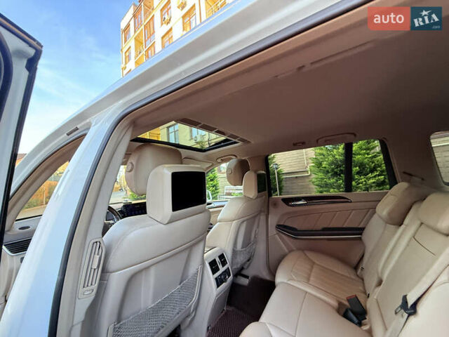Білий Мерседес ГЛ-Клас, об'ємом двигуна 3 л та пробігом 250 тис. км за 24999 $, фото 82 на Automoto.ua