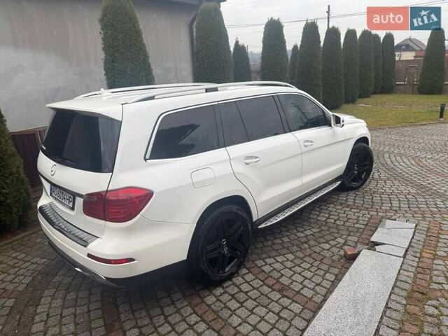 Белый Мерседес ГЛ-класс, объемом двигателя 2.99 л и пробегом 240 тыс. км за 24900 $, фото 3 на Automoto.ua