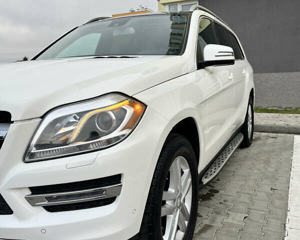 Белый Мерседес ГЛ-класс, объемом двигателя 2.99 л и пробегом 182 тыс. км за 24500 $, фото 5 на Automoto.ua