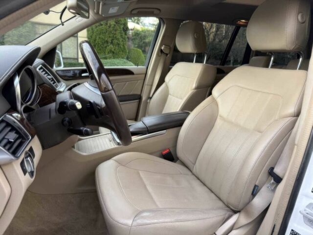 Белый Мерседес ГЛ-класс, объемом двигателя 3 л и пробегом 89 тыс. км за 9100 $, фото 10 на Automoto.ua