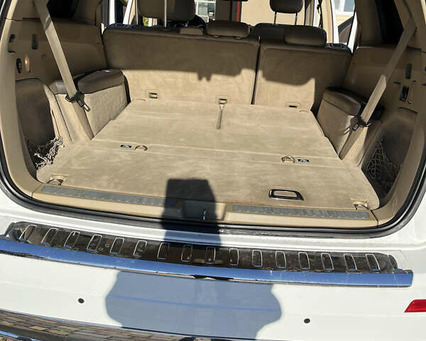 Белый Мерседес ГЛ-класс, объемом двигателя 4.66 л и пробегом 178 тыс. км за 29999 $, фото 17 на Automoto.ua