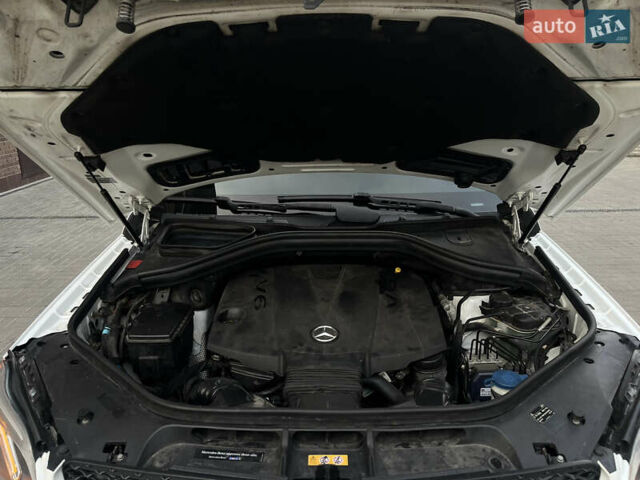 Мерседес ГЛ-класс 2014 в Харькове на Automoto.ua Белый Мерседес ГЛ-класс, объемом двигателя 2.99 л и пробегом 195 тыс. км за 25000 $, фото 52 на Automoto.ua