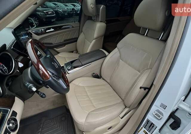 Білий Мерседес ГЛ-Клас, об'ємом двигуна 3 л та пробігом 162 тис. км за 24990 $, фото 8 на Automoto.ua