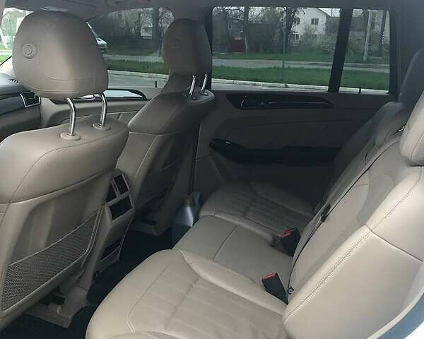 Білий Мерседес ГЛ-Клас, об'ємом двигуна 3 л та пробігом 234 тис. км за 25000 $, фото 8 на Automoto.ua