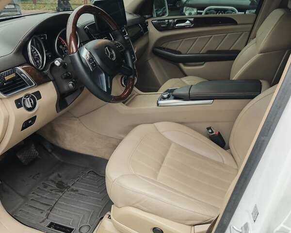 Білий Мерседес ГЛ-Клас, об'ємом двигуна 3 л та пробігом 162 тис. км за 24000 $, фото 10 на Automoto.ua