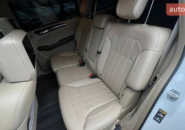 Білий Мерседес ГЛ-Клас, об'ємом двигуна 3 л та пробігом 162 тис. км за 24990 $, фото 9 на Automoto.ua