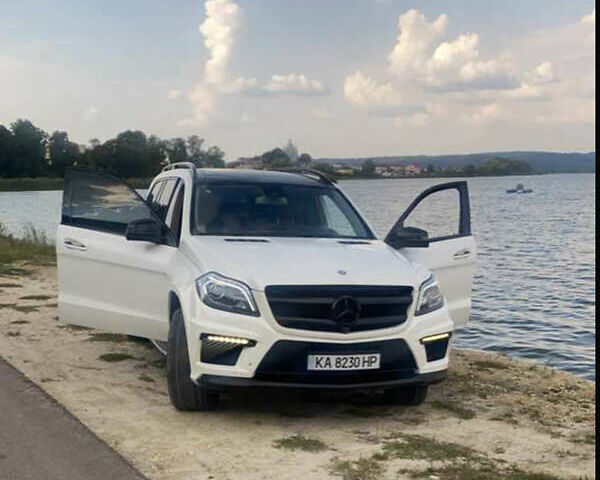 Белый Мерседес ГЛ-класс, объемом двигателя 4.66 л и пробегом 280 тыс. км за 34000 $, фото 8 на Automoto.ua