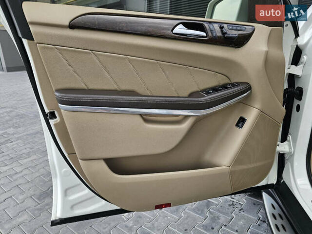 Білий Мерседес ГЛ-Клас, об'ємом двигуна 4.66 л та пробігом 172 тис. км за 29999 $, фото 93 на Automoto.ua