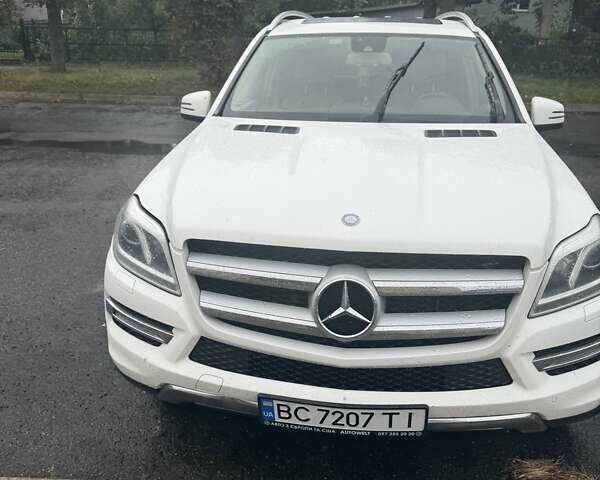 Белый Мерседес ГЛ-класс, объемом двигателя 2.99 л и пробегом 250 тыс. км за 21000 $, фото 1 на Automoto.ua