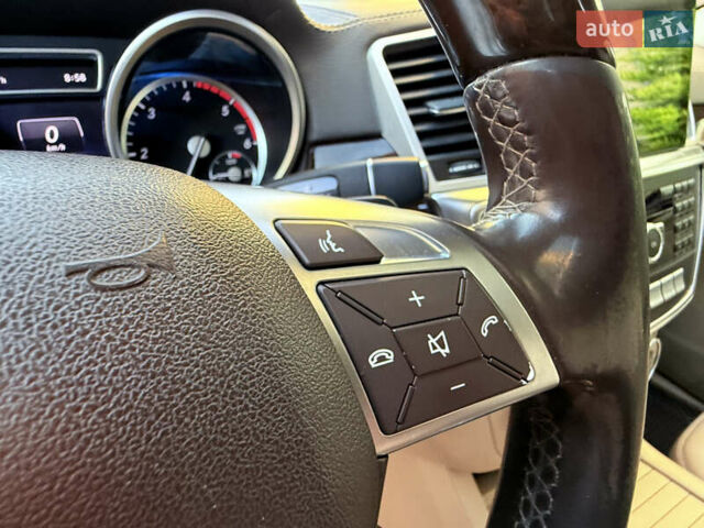 Білий Мерседес ГЛ-Клас, об'ємом двигуна 3 л та пробігом 250 тис. км за 24999 $, фото 25 на Automoto.ua