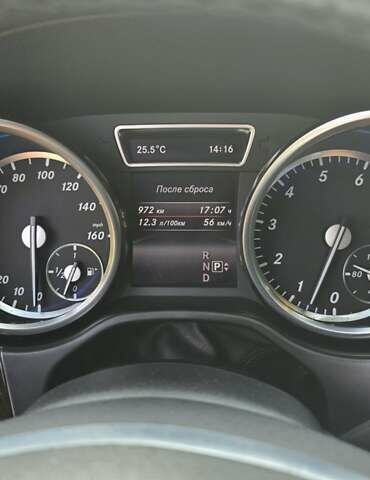 Белый Мерседес ГЛ-класс, объемом двигателя 4.66 л и пробегом 141 тыс. км за 27000 $, фото 13 на Automoto.ua