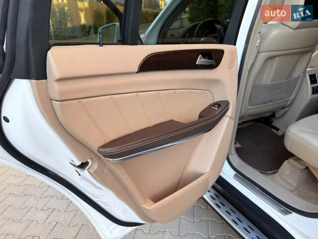 Білий Мерседес ГЛ-Клас, об'ємом двигуна 3 л та пробігом 250 тис. км за 24999 $, фото 80 на Automoto.ua