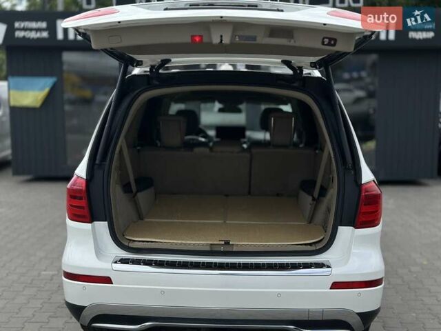 Білий Мерседес ГЛ-Клас, об'ємом двигуна 3 л та пробігом 245 тис. км за 20500 $, фото 19 на Automoto.ua