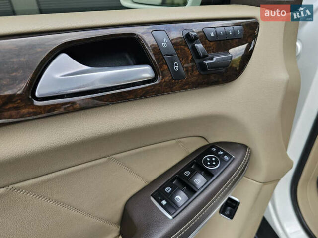 Білий Мерседес ГЛ-Клас, об'ємом двигуна 4.66 л та пробігом 172 тис. км за 29999 $, фото 92 на Automoto.ua