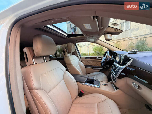 Білий Мерседес ГЛ-Клас, об'ємом двигуна 3 л та пробігом 250 тис. км за 24999 $, фото 10 на Automoto.ua