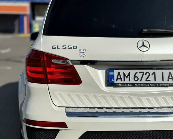 Мерседес ГЛ-класс 2014 в Сумах на Automoto.ua Белый Мерседес ГЛ-класс, объемом двигателя 4.7 л и пробегом 200 тыс. км за 29999 $, фото 8 на Automoto.ua
