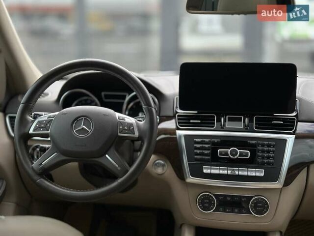 Білий Мерседес ГЛ-Клас, об'ємом двигуна 3 л та пробігом 245 тис. км за 20500 $, фото 27 на Automoto.ua